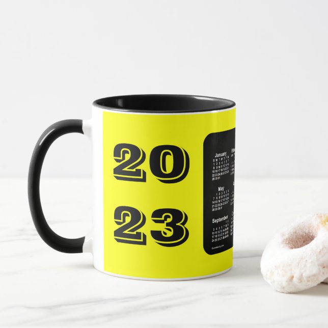 Caneca Calendário Amarelo de 2023 por Janz (Com Donut)