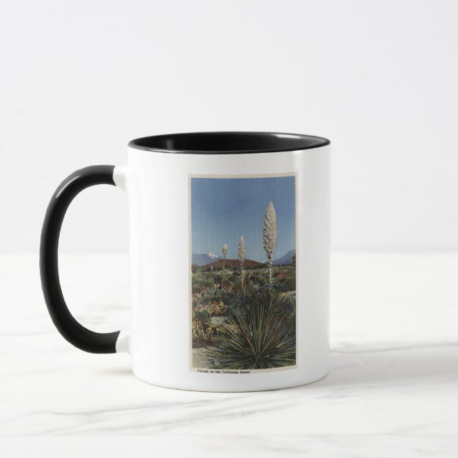 Caneca CaliforniaYucca Cactos em Bloom no Deserto (Esquerda)
