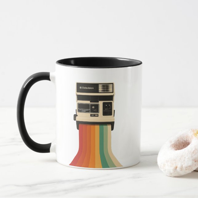 Caneca Câmera Retro com Impressão de Arco-íris (Com Donut)