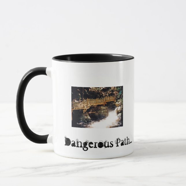 Caneca Caminho Perigoso (Esquerda)