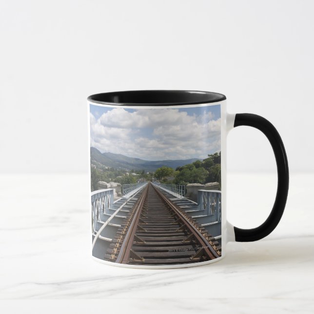 Caneca Caminhos de ferro sobre a ponte de Eiffel (Direita)