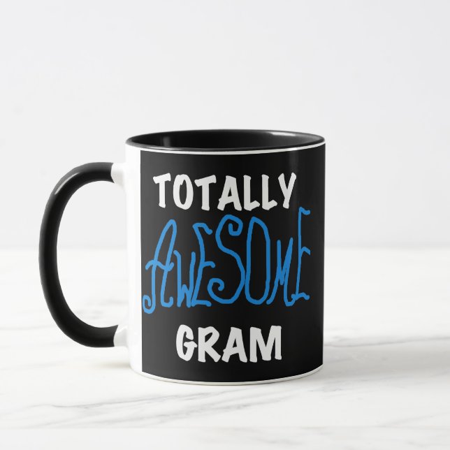 Caneca Camiseta azul e presentes do grama totalmente (Esquerda)