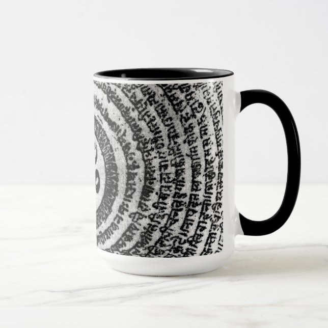 Caneca caneca, zumbido do padme de india, OM mani (Direita)