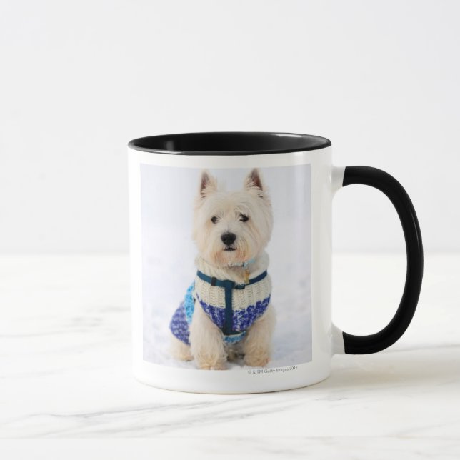 Caneca Cão branco na roupa na neve (Direita)