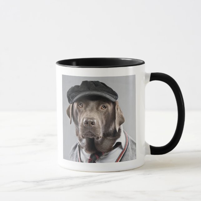 Caneca Cão na camisola e no boné (Direita)