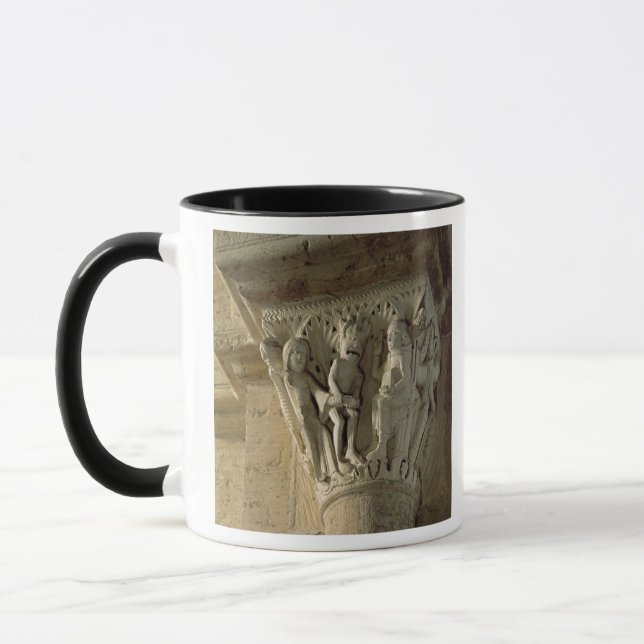 Caneca Capital de coluna, descrevendo a rua Benedict a de (Esquerda)