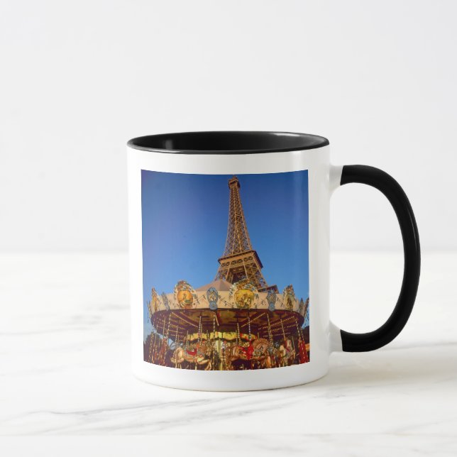 Caneca Carrossel, Torre Eiffel, Paris, França (Direita)