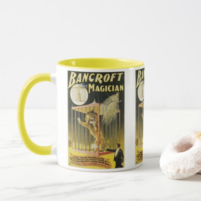 Caneca Cartaz Mágico Antigo, Mágico Bancroft e Leão (Com Donut)