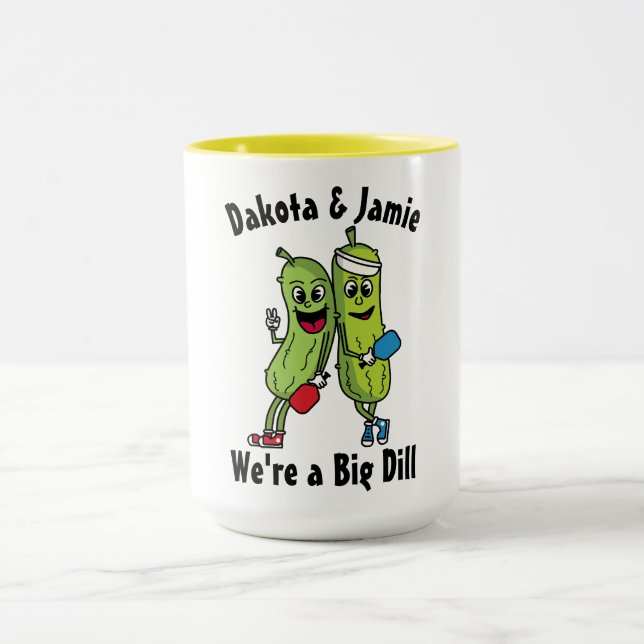 Caneca Cartoon Pickleball Team Big Dill Mug (Centro)