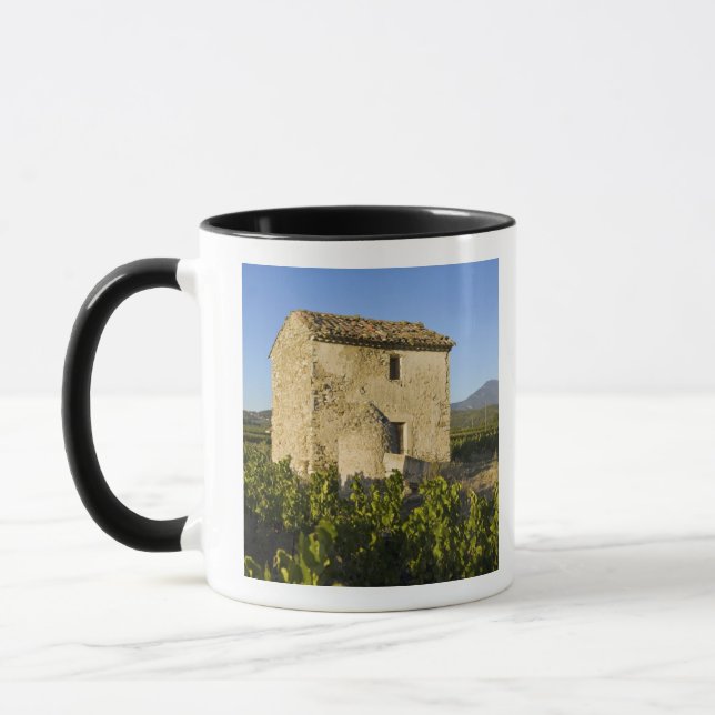 Caneca Casa antiga no Comtat Venaissin, Vaucluse, (Esquerda)