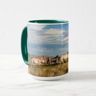 Caneca Cavalos selvagens no Parque Nacional de Theodore R