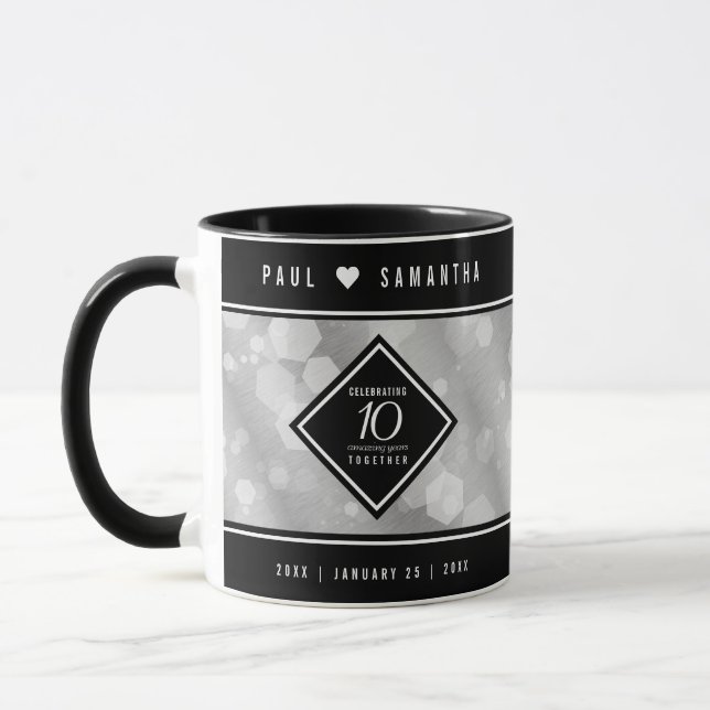 Caneca Celebração do Aniversário de Casamento de 10 Tin (Esquerda)