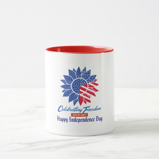 Caneca "Celebrando a Liberdade" Personalizado Patriótico  (Centro)
