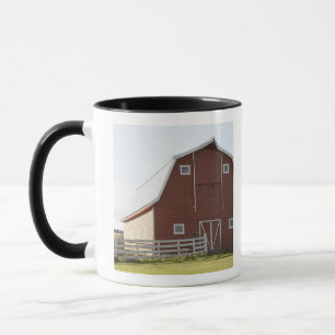 Caneca Celeiro na paisagem rural