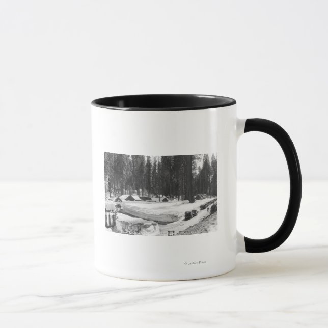 Caneca Cena de Neve do Parque Nacional Sequoia em Vila (Direita)