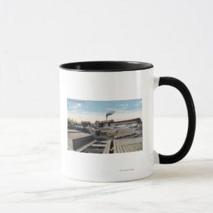 Caneca Cena do moinho da madeira serrada da garganta
