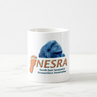 Caneca cerâmica branca clássica de NESRA -