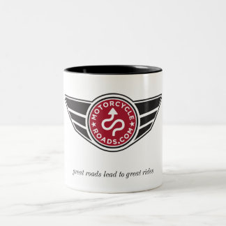 Caneca cerâmica média com logotipo vermelho de MCR