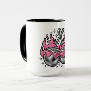Caneca Cerejas Cromadas Prateadas em Chamas - Y2K