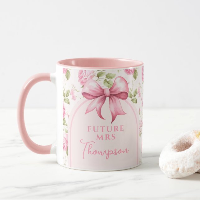 Caneca Chá de Noiva Coquette com Laço Rosa | Future Mrs (Com Donut)