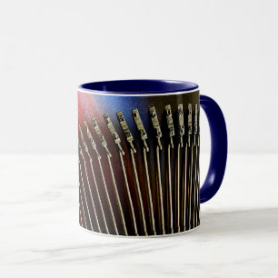 Caneca Chaves de Máquina de Digitalização Vintage (Vermel