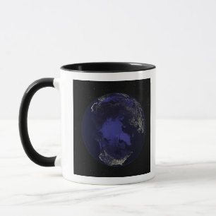 Caneca Cheio Terra à noite mostrando luzes da cidade 5