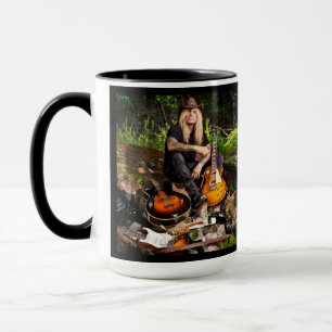 Caneca Chris Caffery Sentado com Guitars Mug