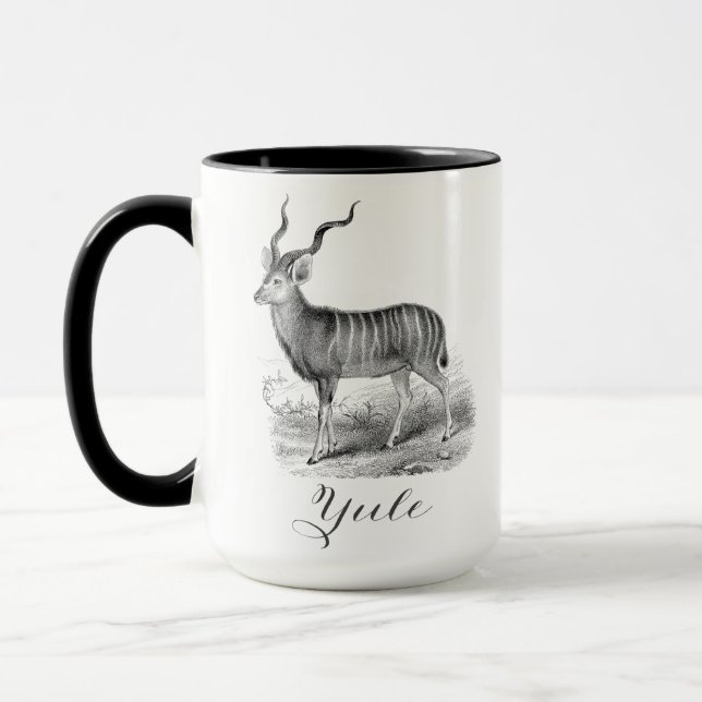 Caneca Christmas mug with antique deer etching says Yule. (Esquerda)