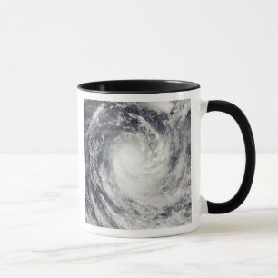 Caneca Ciclone Rene sobre o oceano de South Pacific