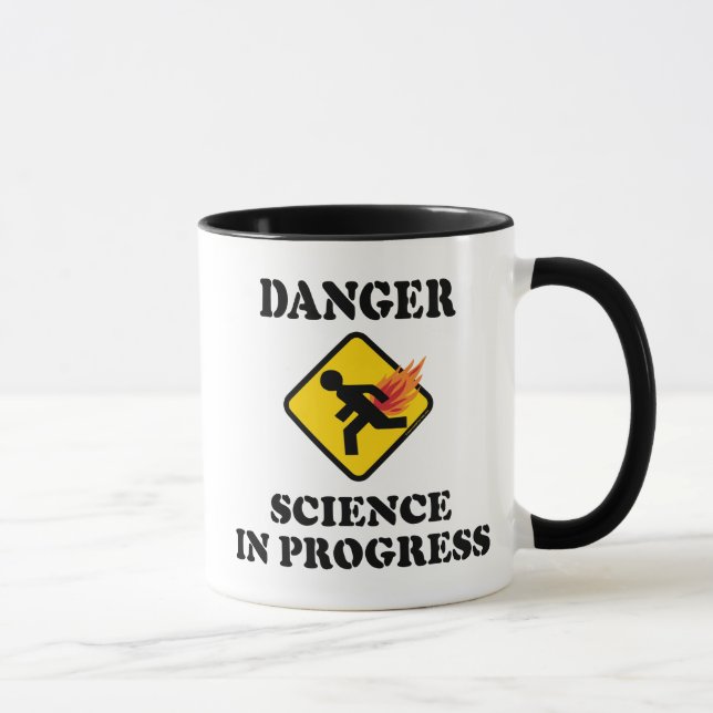 Caneca Ciência de Perigo em Progresso - Humor Arrebatador (Direita)