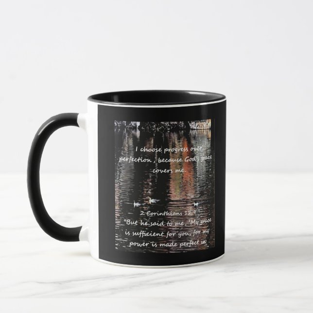 Caneca Citação de afirmações cristãs e Bíblia corresponde (Esquerda)