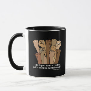 Caneca Citação de Café do Punho da Unidade Multiracial In