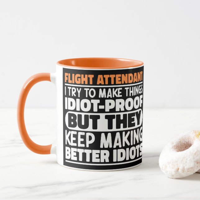 Caneca Citação engraçada de atendente de voo I tento faze (Com Donut)