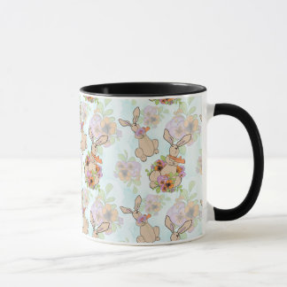 Caneca Coelho com teste padrão de flores