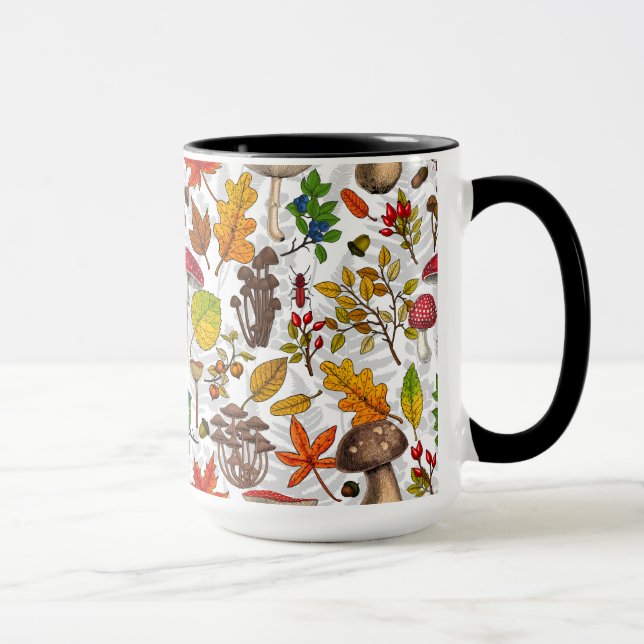 Caneca Cogumelos, folhas, loucos e bagas de outono (Direita)