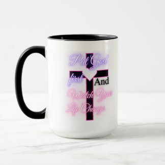 Caneca Coloca Deus em primeiro lugar Bíblia inspirada em