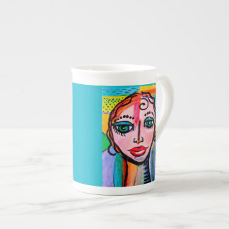 caneca colorida da porcelana de 10 onças