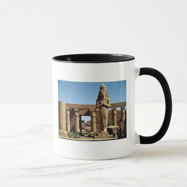 Caneca Colosso de Ramesses II: estátua ereta de (Direita)