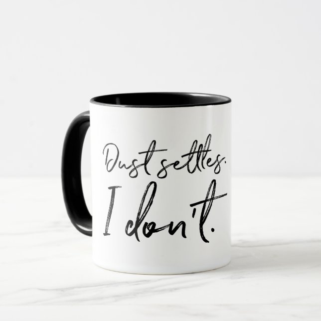 Caneca Coluna de Poeira. Eu não. Tipografia (Frente Esquerda)