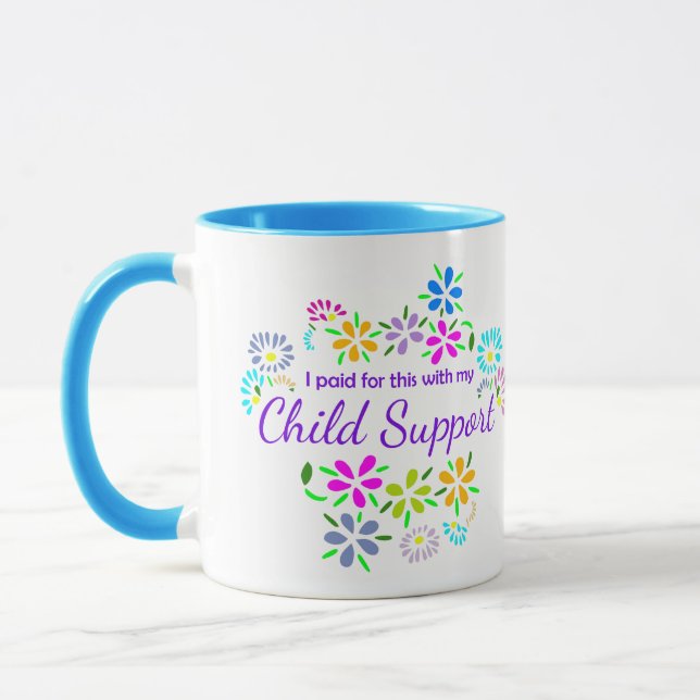 Caneca com flores comprada com pensão de filho (Esquerda)
