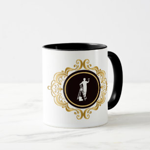 Caneca com Silhueta Branca de Pintor em Escada