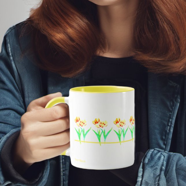Caneca com Tulipas Amarelas e Texto (Criador carregado)