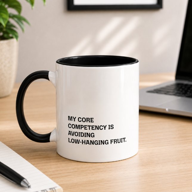 Caneca Competência Essencial Evitando Humor de Frutas ao  (Criador carregado)