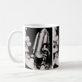 Caneca Conceito de Artista de Veículo de Lançamento do Ôn
