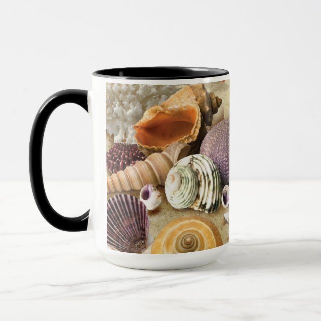 Caneca Conchas marítimas na praia (Esquerda)