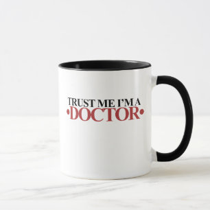 Caneca Confie em mim, sou um MÉDICO