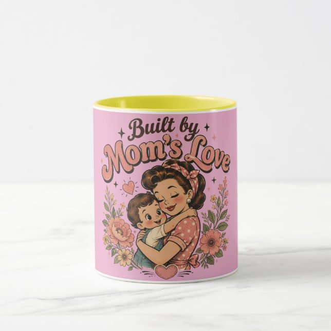 Caneca Construído pelo Amor da Mamãe | Presente Aconchega (Centro)