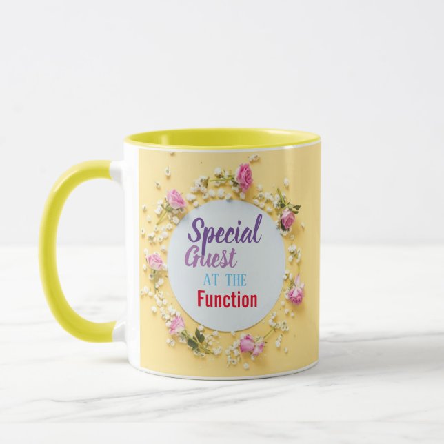 Caneca Convidado Especial Personalizado na Função Pastel  (Esquerda)