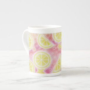 Caneca cor-de-rosa da porcelana de osso da