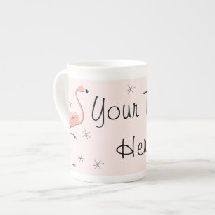 Caneca cor-de-rosa da porcelana de osso do texto
